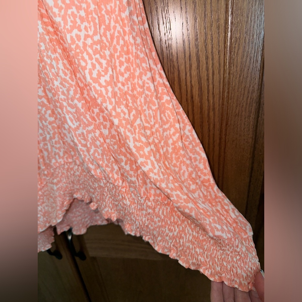 Express Flutter Sleeve Top NEW - Picture 4 of 6